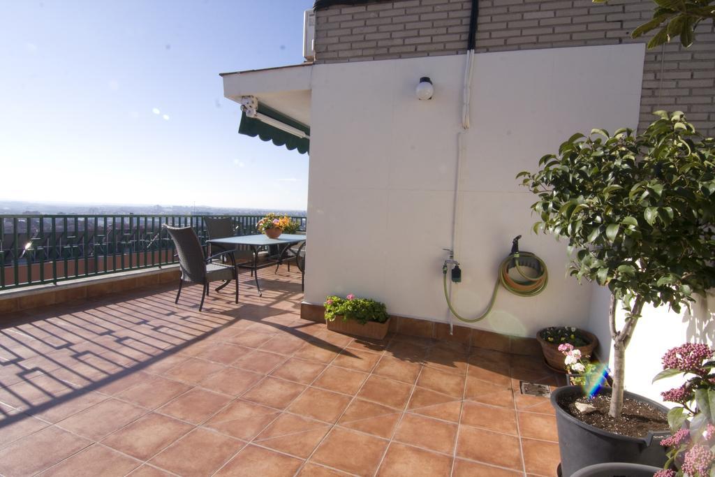 Atico Latina Apartment Madrid Bagian luar foto