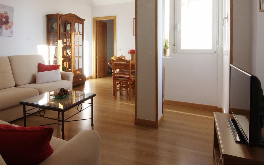 Atico Latina Apartment Madrid Bagian luar foto