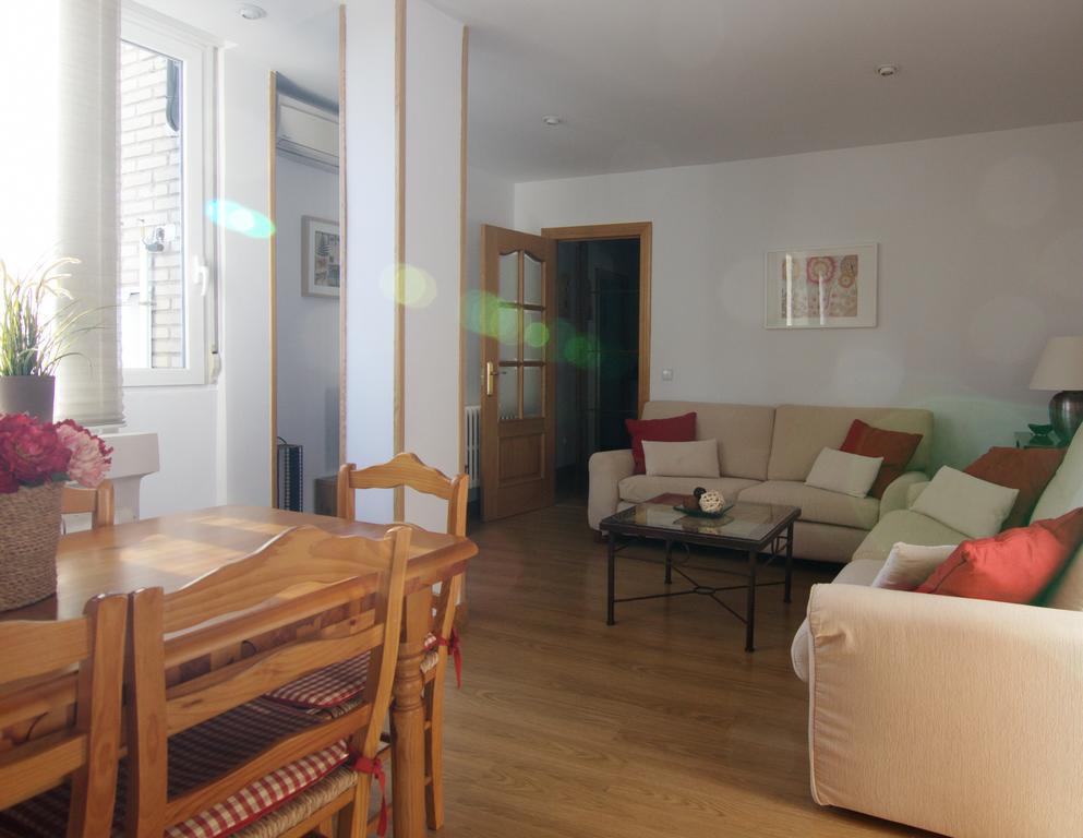 Atico Latina Apartment Madrid Bagian luar foto