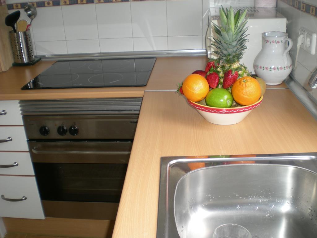 Atico Latina Apartment Madrid Bagian luar foto